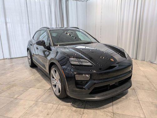 2025 Porsche Macan Electric