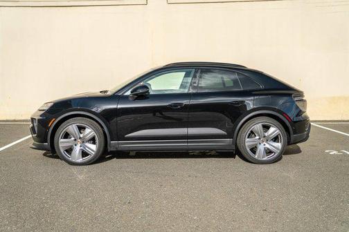 2025 Porsche Macan Electric