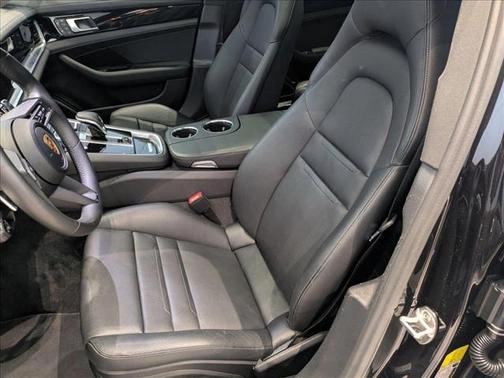 2023 Porsche Panamera Sport Turismo 4