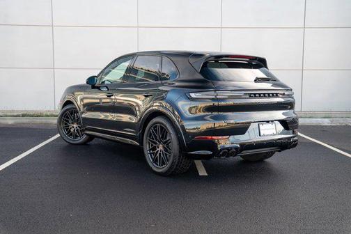 2026 Porsche Cayenne GTS