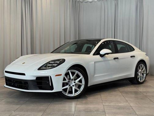 2024 Porsche Panamera 4
