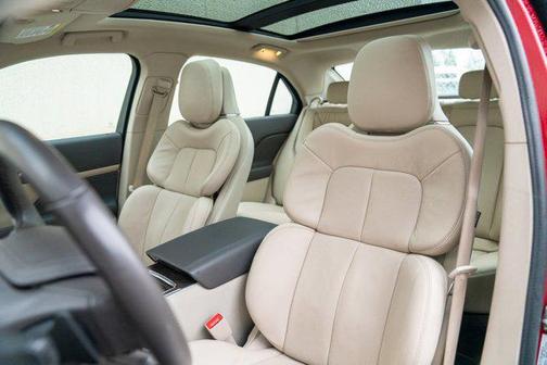 2020 Lincoln Continental Reserve