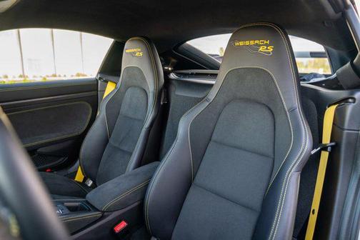 2024 Porsche 718 Cayman GT4 RS