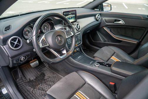 2016 Mercedes-Benz CLA-Class Base