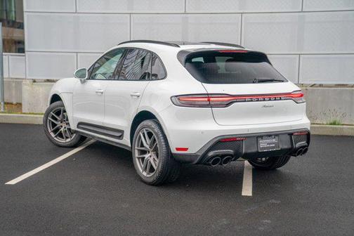 2025 Porsche Macan AWD