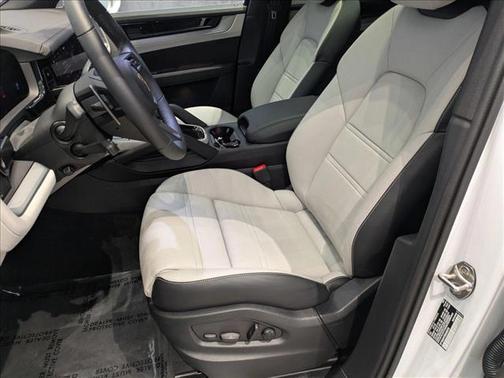 2024 Porsche Cayenne Coupe AWD