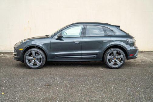 Volcano Grey Metallic 2025 Porsche Macan Macan