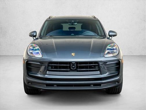 Volcano Grey Metallic 2025 Porsche Macan Macan