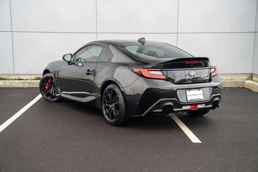 2025 Toyota GR86 Premium