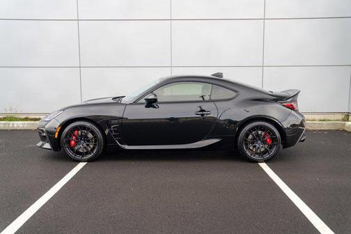 2025 Toyota GR86 Premium