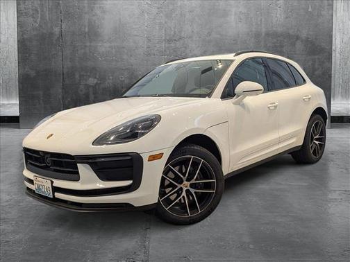 2024 Porsche Macan Base