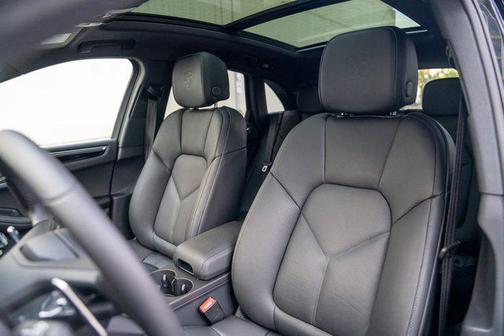 2025 Porsche Macan Macan