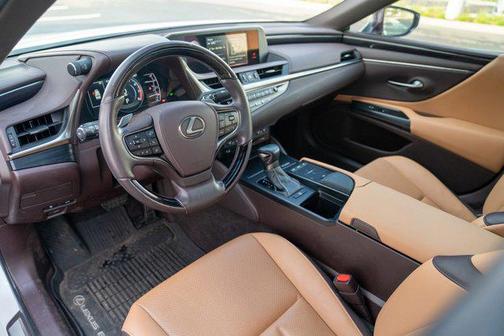 2021 Lexus ES 250 Base