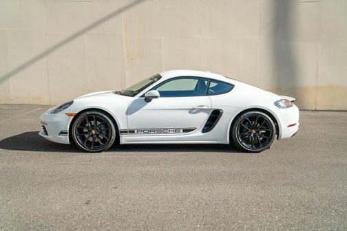 2025 Porsche 718 Cayman Style Edition