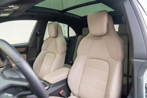 2025 Porsche Macan Electric