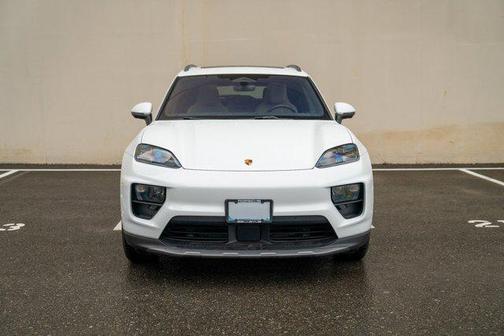 2025 Porsche Macan Electric