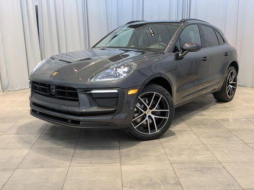 2025 Porsche Macan AWD