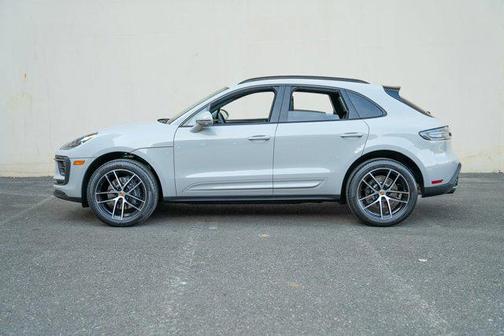 2025 Porsche Macan AWD