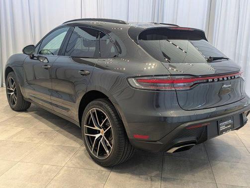 2024 Porsche Macan Base