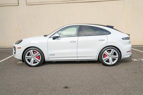 2026 Porsche Cayenne GTS