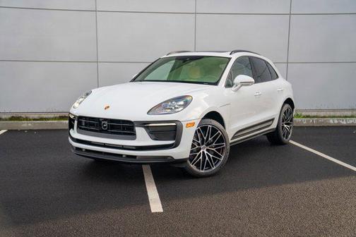 2026 Porsche Macan AWD