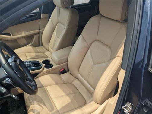 2018 Porsche Macan Base