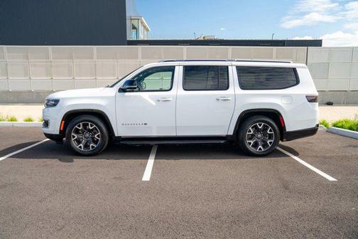 Bright White Clearcoat 2023 Jeep Wagoneer L Series III 4x4