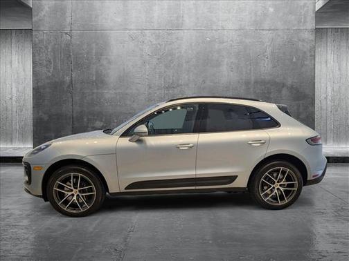 2024 Porsche Macan Base