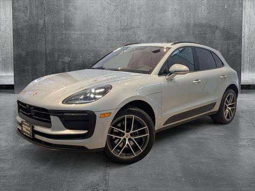 2024 Porsche Macan Base
