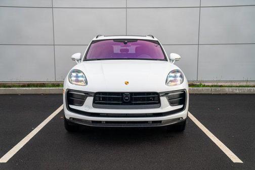 2025 Porsche Macan AWD