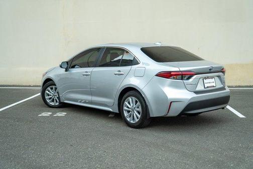 2025 Toyota Corolla Hybrid XLE