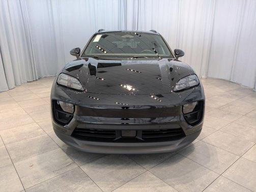 2025 Porsche Macan Electric