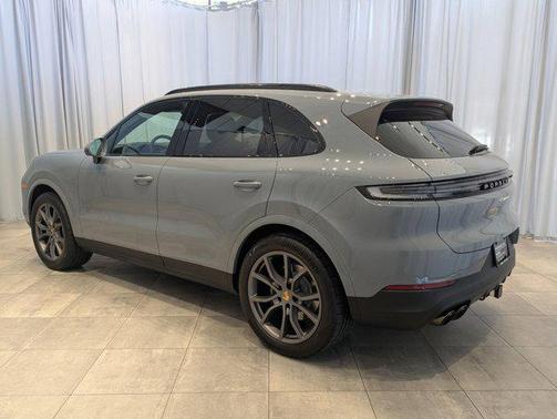 2024 Porsche Cayenne AWD