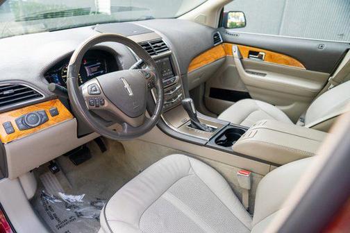 2013 Lincoln MKX Base