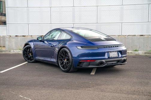 2024 Porsche 911 Carrera GTS