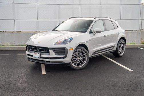 2025 Porsche Macan T