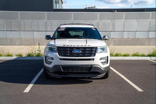 White Platinum Metallic Tri-Coat 2016 Ford Explorer Sport