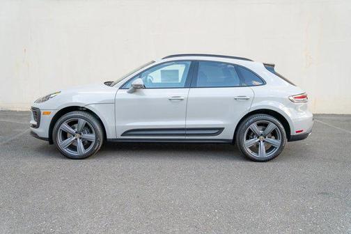 Chalk 2025 Porsche Macan Macan
