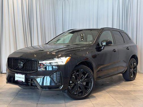 2024 Volvo XC60 Recharge Plug-In Hybrid T8 Ultimate Black Edition
