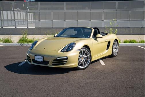 Lime Gold Metallic 2013 Porsche Boxster 2dr Roadster