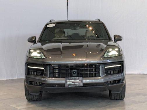 2024 Porsche Cayenne AWD