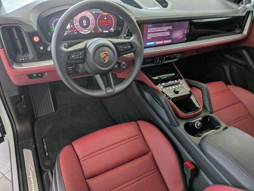2024 Porsche Cayenne AWD