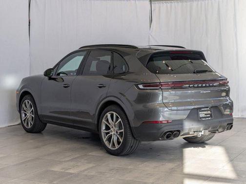2024 Porsche Cayenne AWD