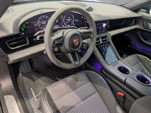 2025 Porsche Taycan RWD