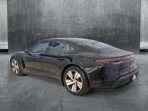 2025 Porsche Taycan RWD