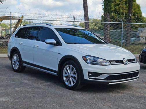 2019 Volkswagen Golf Alltrack TSI S