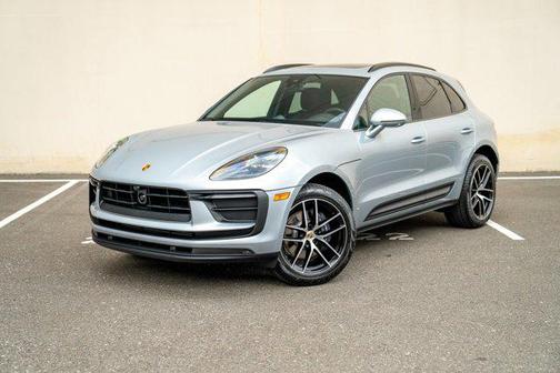 2026 Porsche Macan AWD