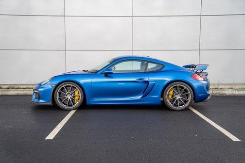 2016 Porsche Cayman GT4