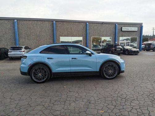 2024 Porsche Macan 4