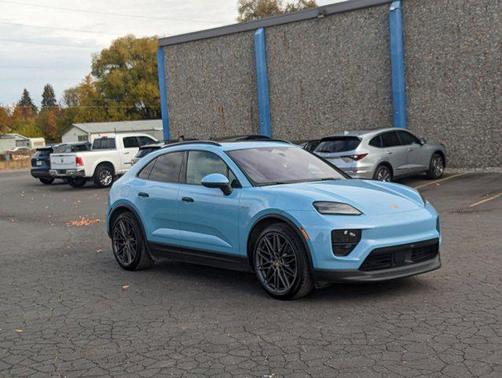 2024 Porsche Macan 4